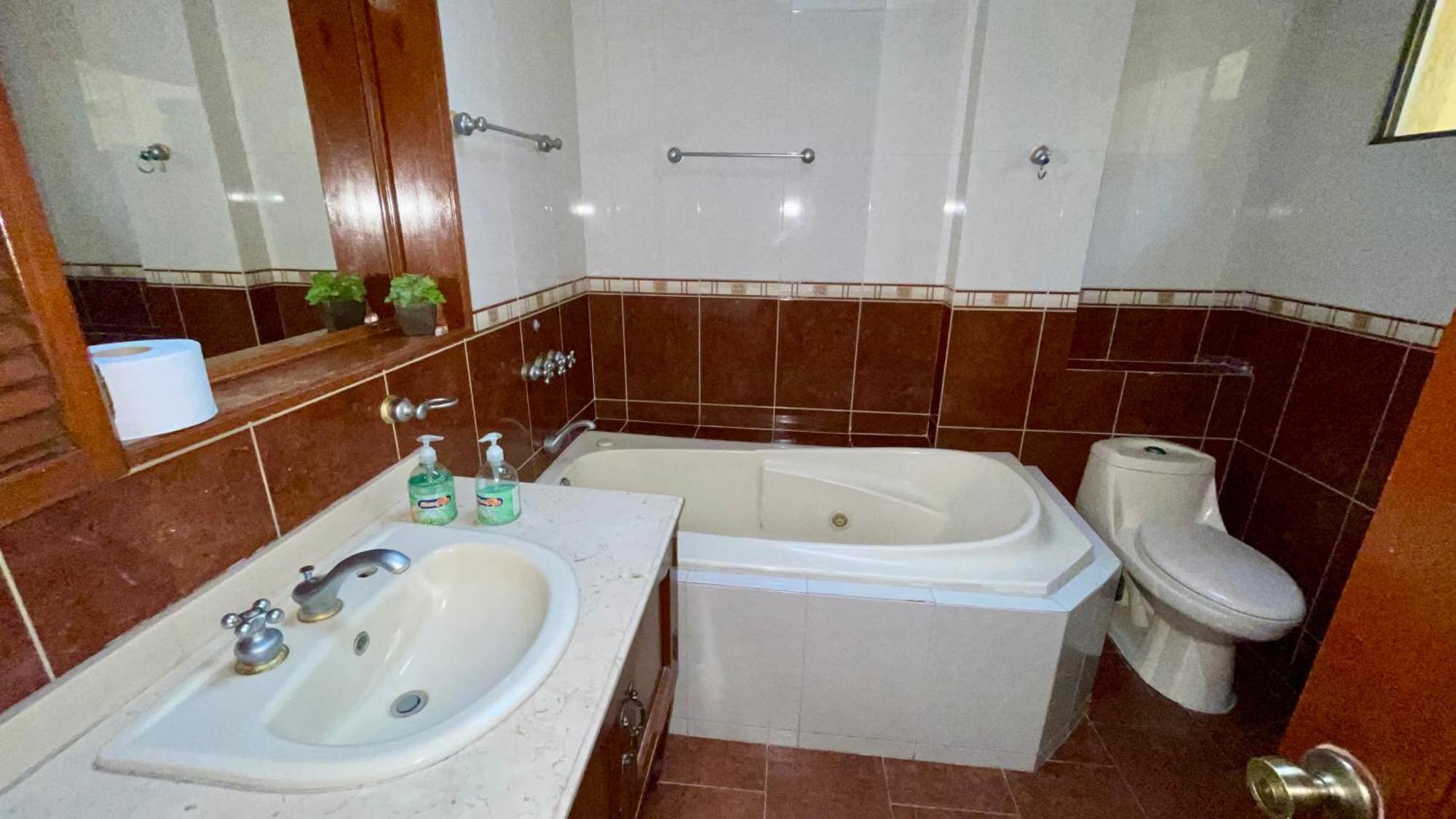 Casa Castillo Кали Екстериор снимка